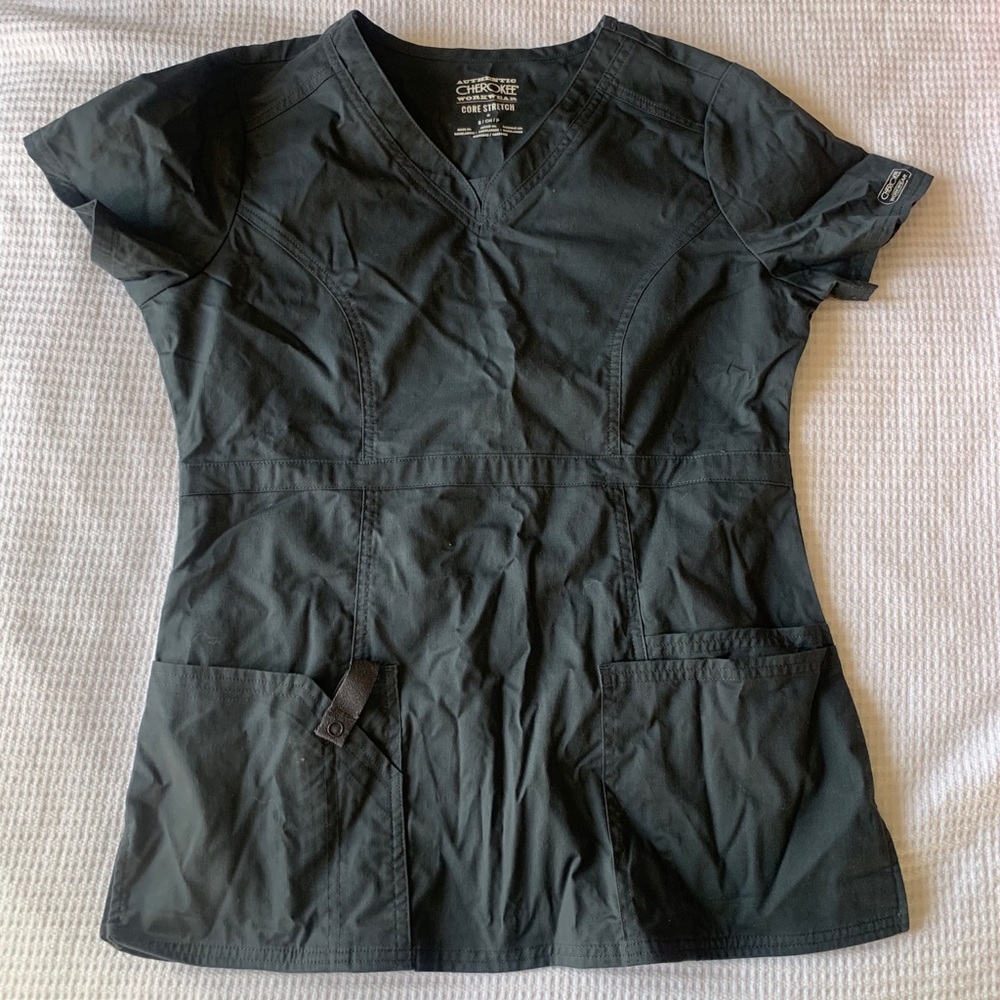 Cherokee scrub top